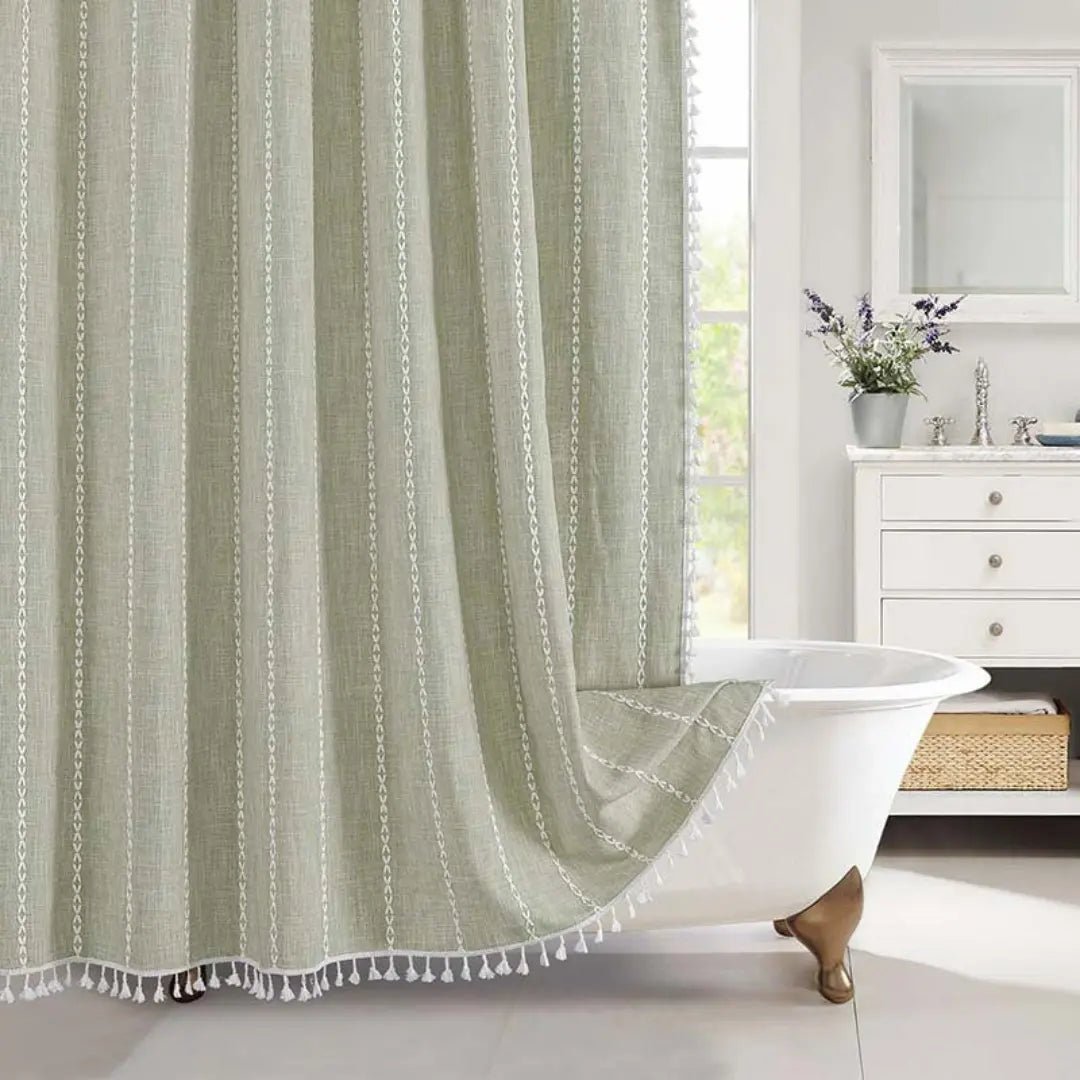 Boho-Leinen-Duschvorhang mit Quastendetail