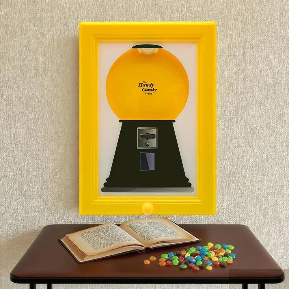 Seltener Vintage-Rahmen Bonbonspender — Wandkunst mit süßer Überraschung