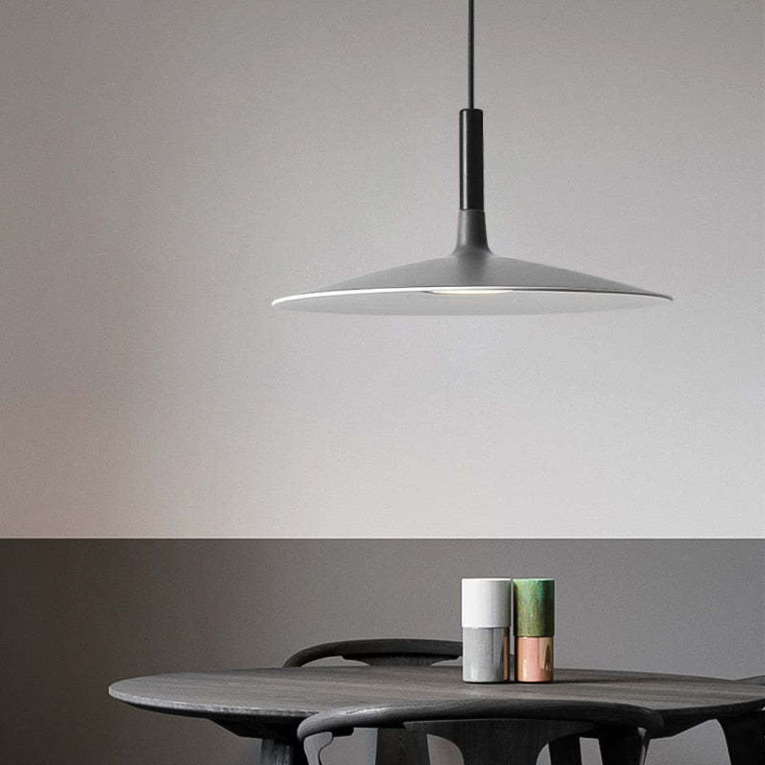 Moderne Weiße Metall-Hängeleuchte – LED, Höhenverstellbar