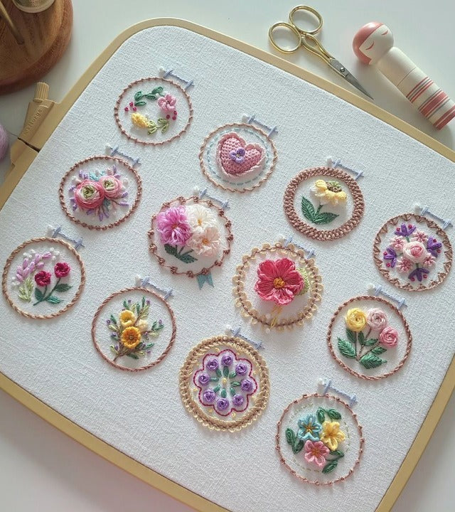 Blumen-Stickerei-Starter-Set – 12 Motive, komplett ausgestattet