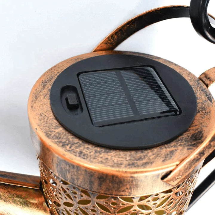 Solar-Gartenlampe mit Regengeräusch – Gießkannendesign