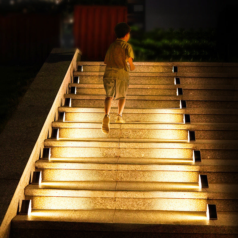 Solar-Treppenleuchten für Außen – Warmweißes LED-Licht, 4er- oder 10er-Set