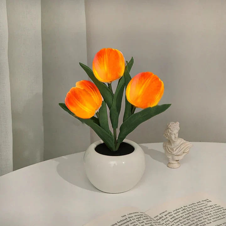 Tulpen-LED-Tischlampe im Keramiktopf – Warmes Dekorlicht