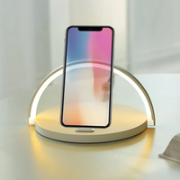 LED-Nachttischlampe mit kabellosem Ladegerät