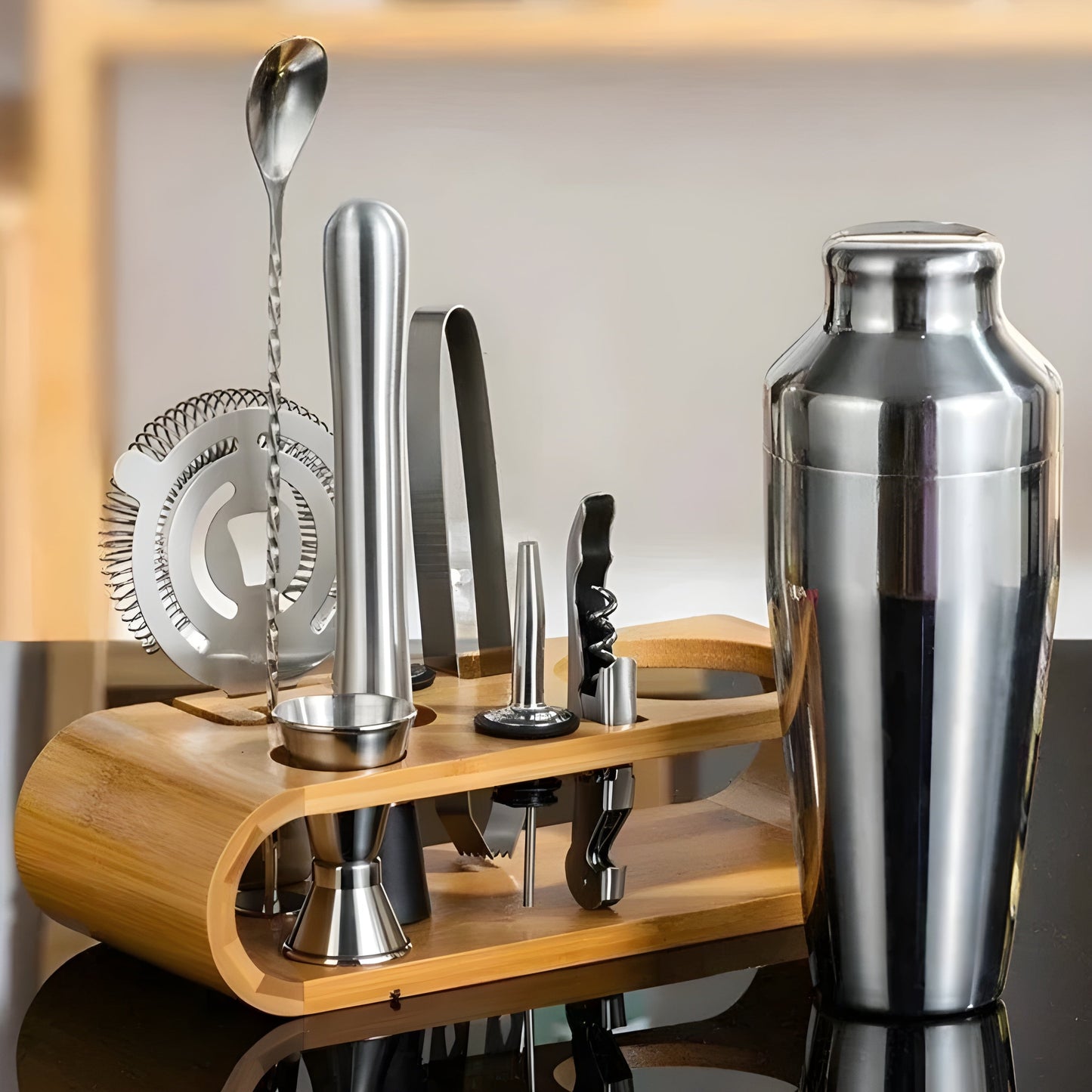 Cocktail-Set mit Bambus-Ständer – 10-teilig