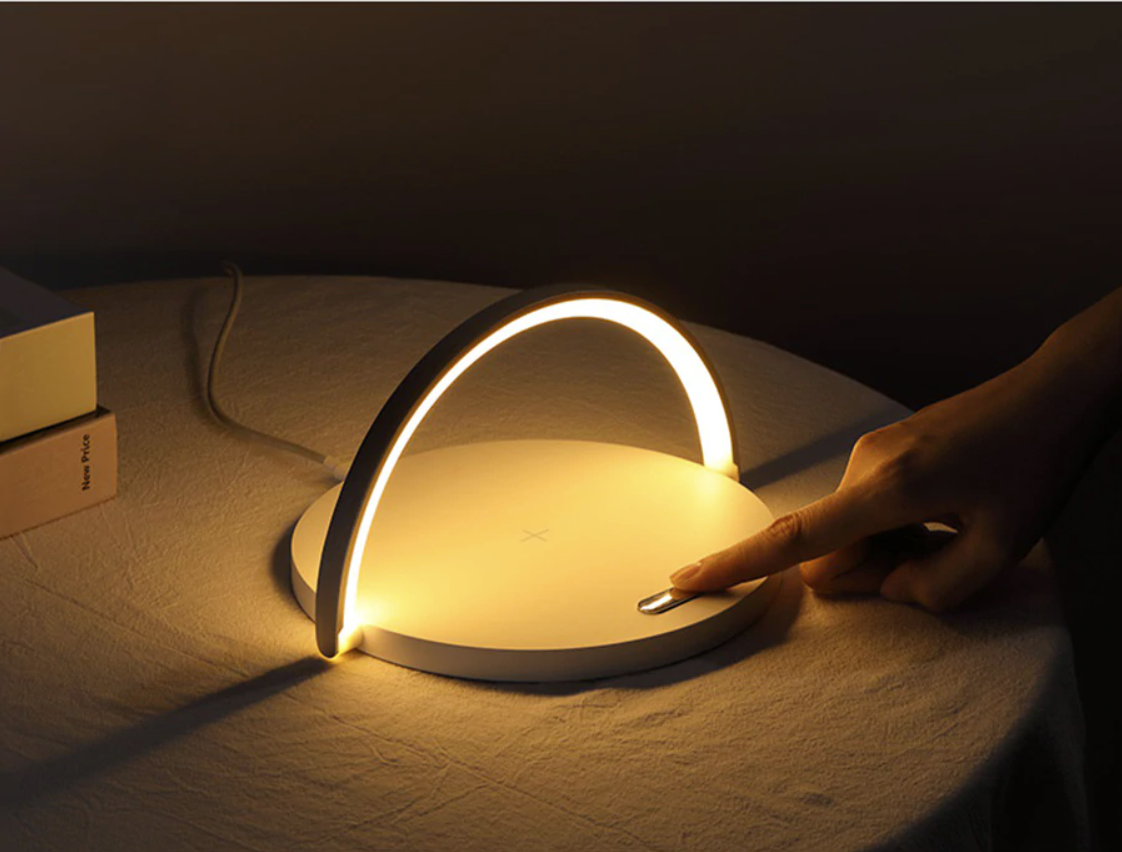 LED-Nachttischlampe mit kabellosem Ladegerät