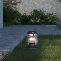 Solar-Insektenlampe mit Erdspieß – UV-Lichtfalle für den Außenbereich