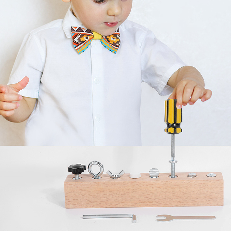 Schraubbrett aus Holz für Kinder – 8 verschiedene Befestiger