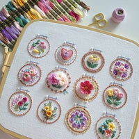 Blumen-Stickerei-Starter-Set – 12 Motive, komplett ausgestattet