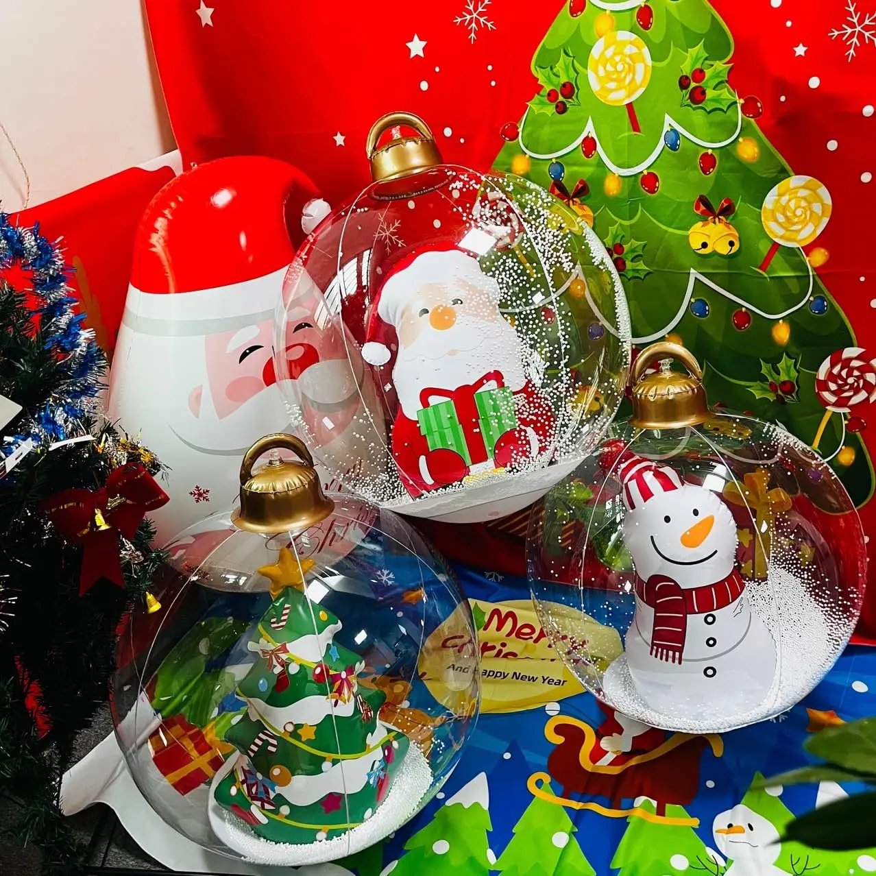 Aufblasbare Weihnachtskugel mit Licht — Mit Fernbedienung steuerbar