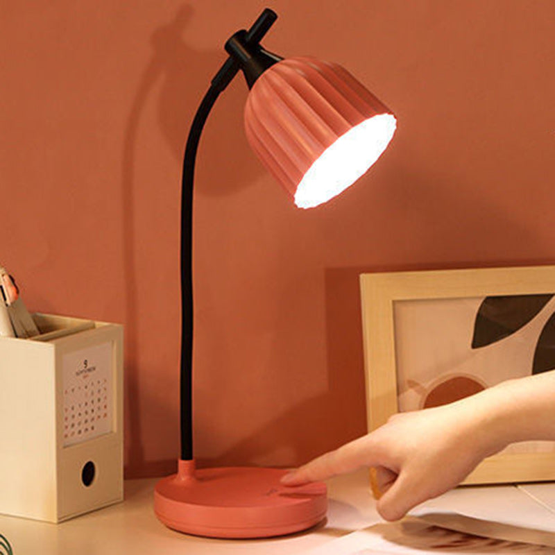 Verstellbare LED-Schreibtischlampe