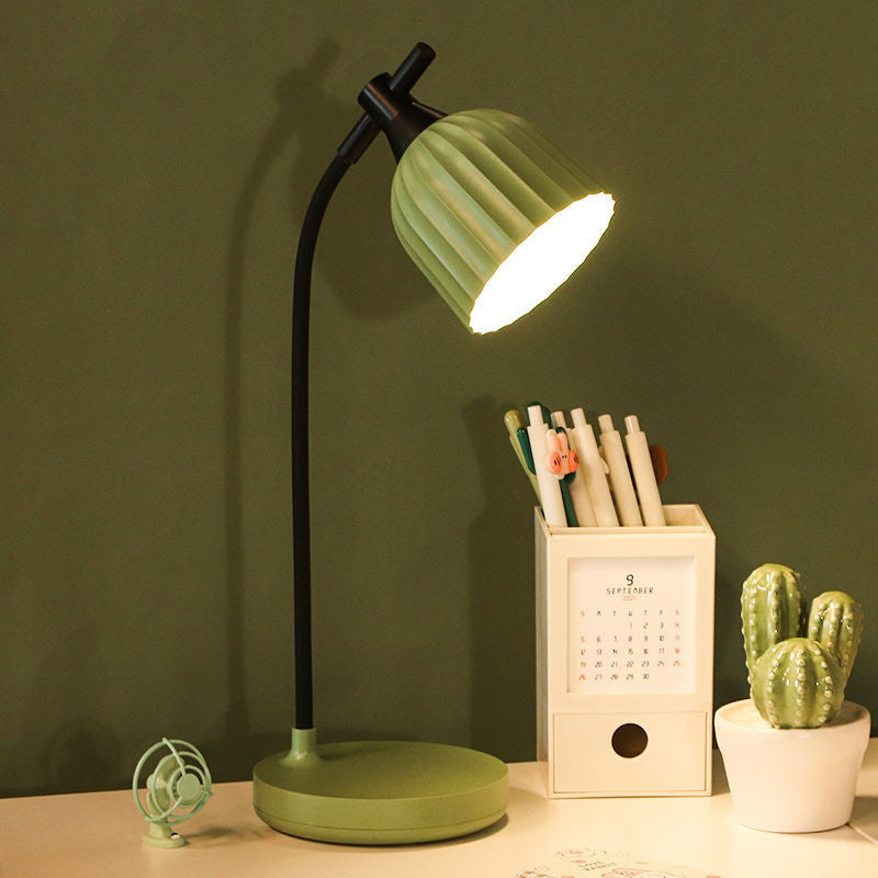 Verstellbare LED-Schreibtischlampe