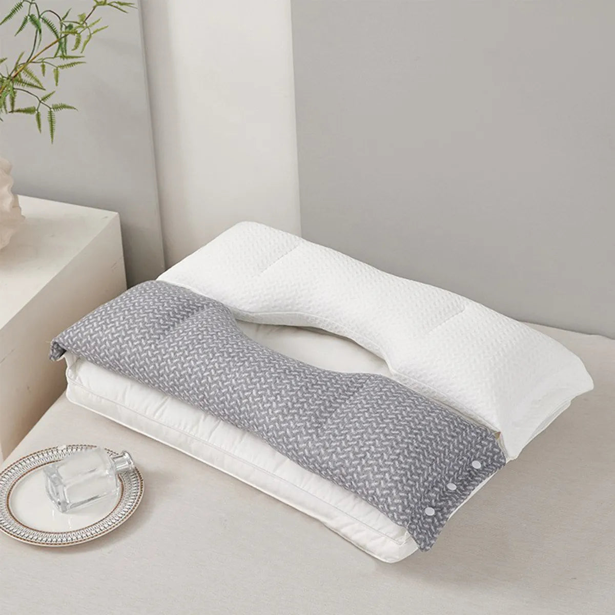 Ergonomisches Nackenstützkissen – für Seiten- und Rückenschläfer