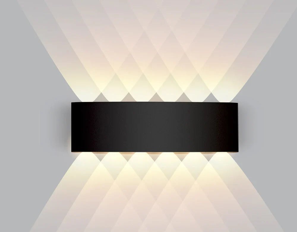 Innen-LED-Wandleuchte mit Auf-Ab-Licht – Warmweiß