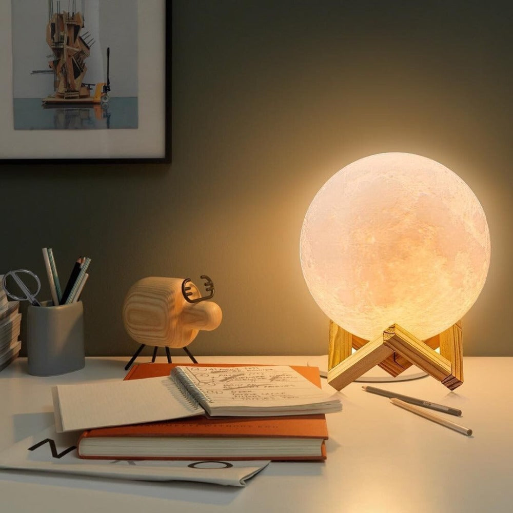 Mondlampe mit Holzständer – 16 Farben & Dimmbar