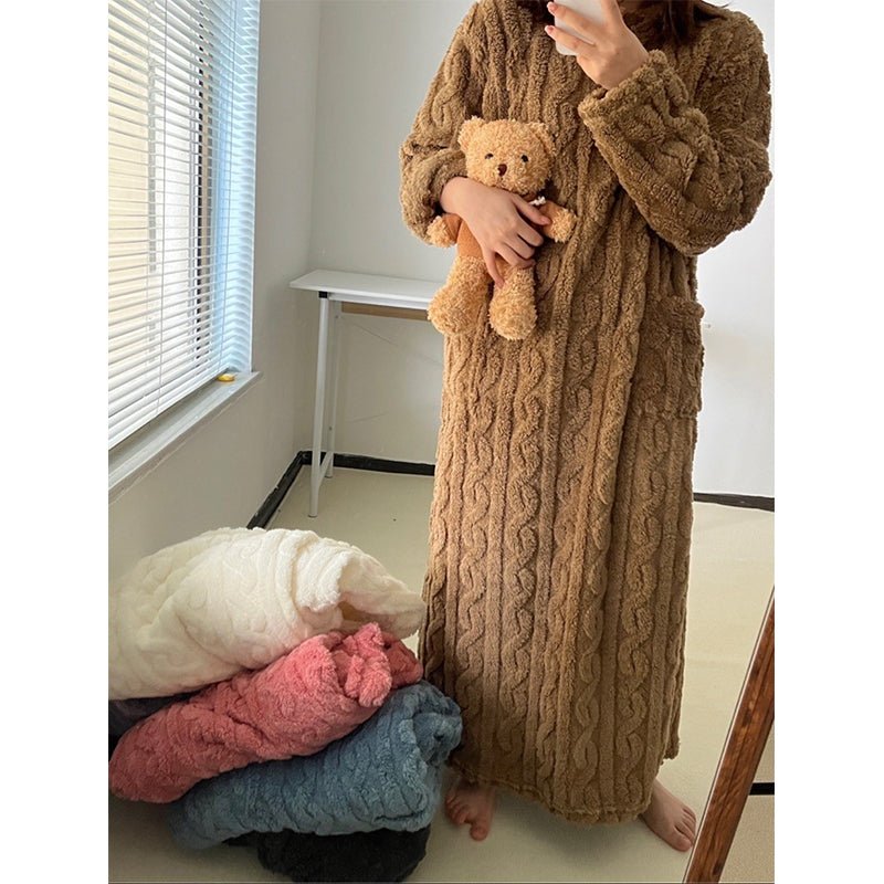 Fleece-Nachthemd – Warm & gemütlich für kalte Nächte