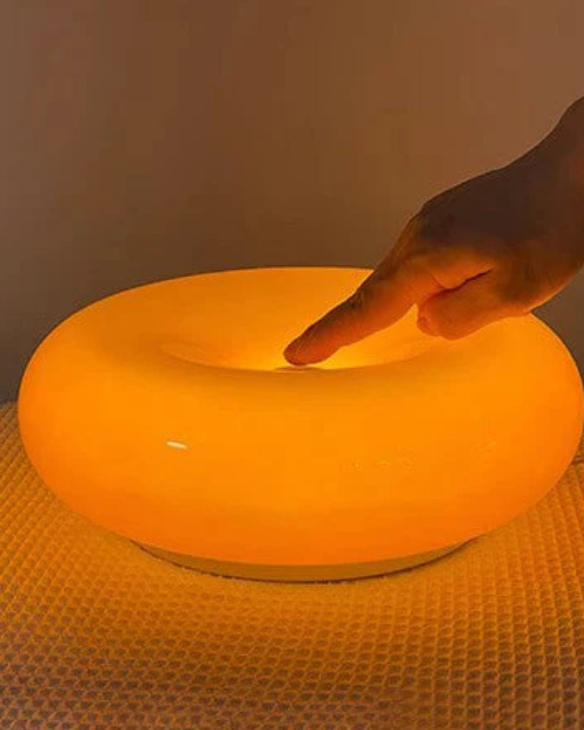 Runde Tischlampe in Donutform mit Sanftem LED-Licht