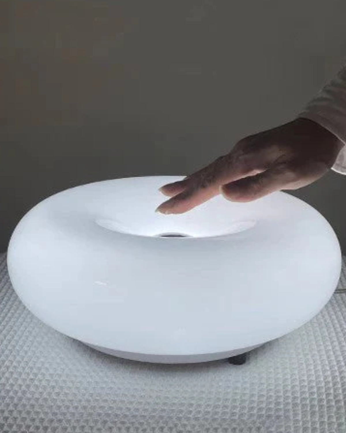 Runde Tischlampe in Donutform mit Sanftem LED-Licht