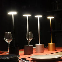 Kabellose LED-Tischlampe