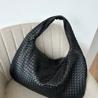 Geflochtene Leder-Hobo-Bag mit Reißverschluss