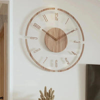 Skandinavische Wanduhr aus Buchenholz & Glas – Geräuschlos, 30 cm
