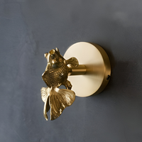 Tier-Wandhaken mit Goldfinish