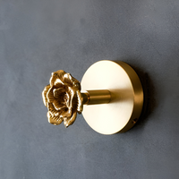 Tier-Wandhaken mit Goldfinish