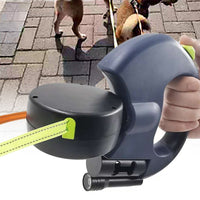 Doppelte Einzieh-Hundeleine mit LED-Taschenlampe – Zwei Hunde gleichzeitig führen