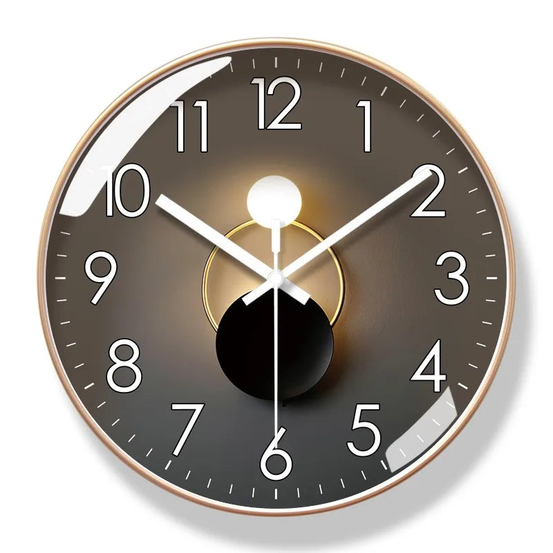 Leise Designer-Wanduhr