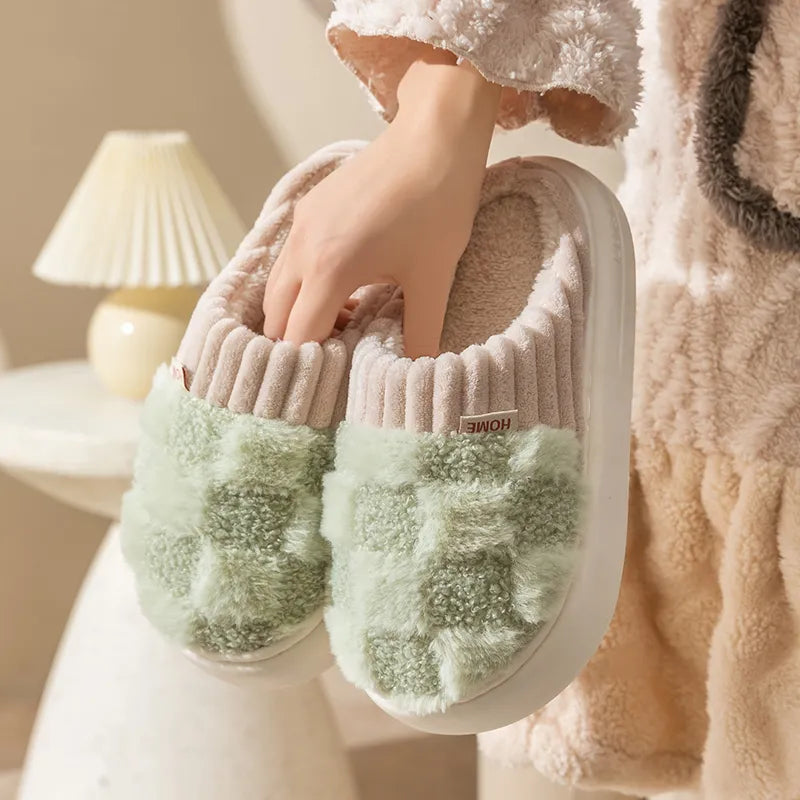 Kuschelige Hausschuhe mit dicker weicher Sohle – Warm & Rutschfest
