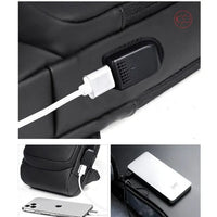 Crossbody-Bag mit USB-Anschluss & Zahlenschloss – Diebstahlsicher