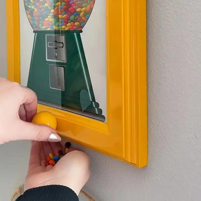 Seltener Vintage-Rahmen Bonbonspender — Wandkunst mit süßer Überraschung