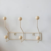Wandgarderobe Mid-Century – Stilvolle Ordnung für den Eingangsbereich