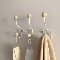 Wandgarderobe Mid-Century – Stilvolle Ordnung für den Eingangsbereich