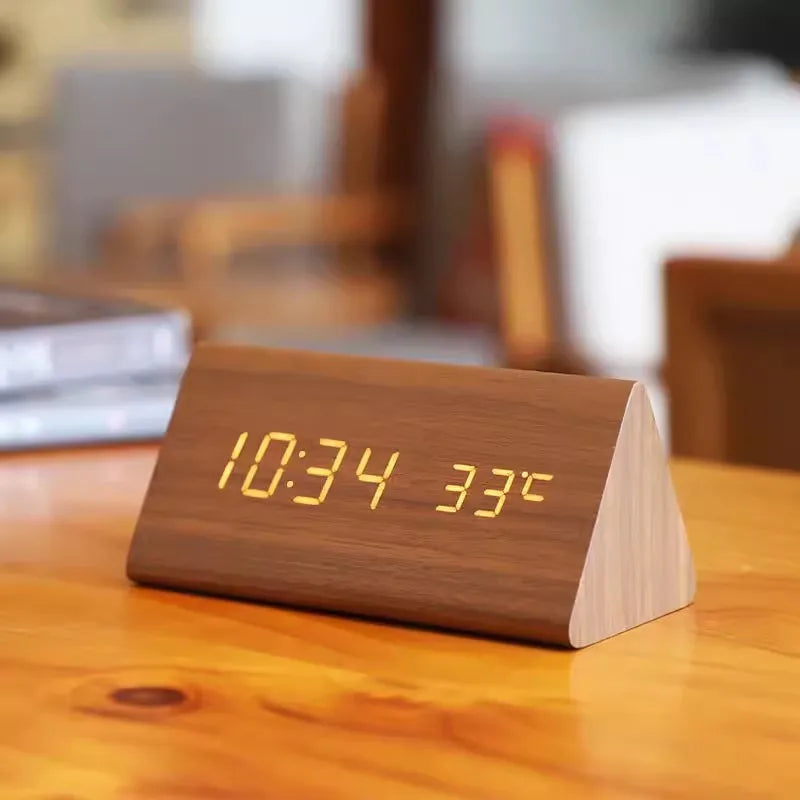 Holz-LED-Wecker mit Temperaturanzeige