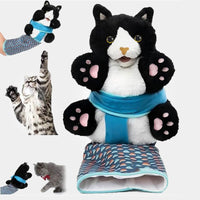 Katzenhandschuh mit Plüschpuppe – Spielen ohne Kratzer
