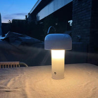 Wiederaufladbare LED-Tischlampe