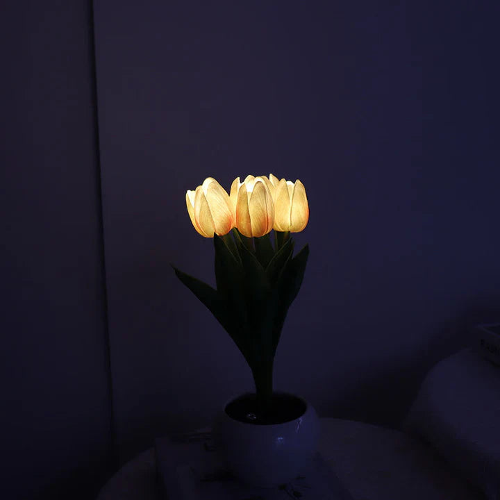 Tulpen-LED-Tischlampe im Keramiktopf – Warmes Dekorlicht