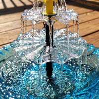 Solarbetriebene Hängende Vogeltränke mit Springbrunnen – Zweistufig