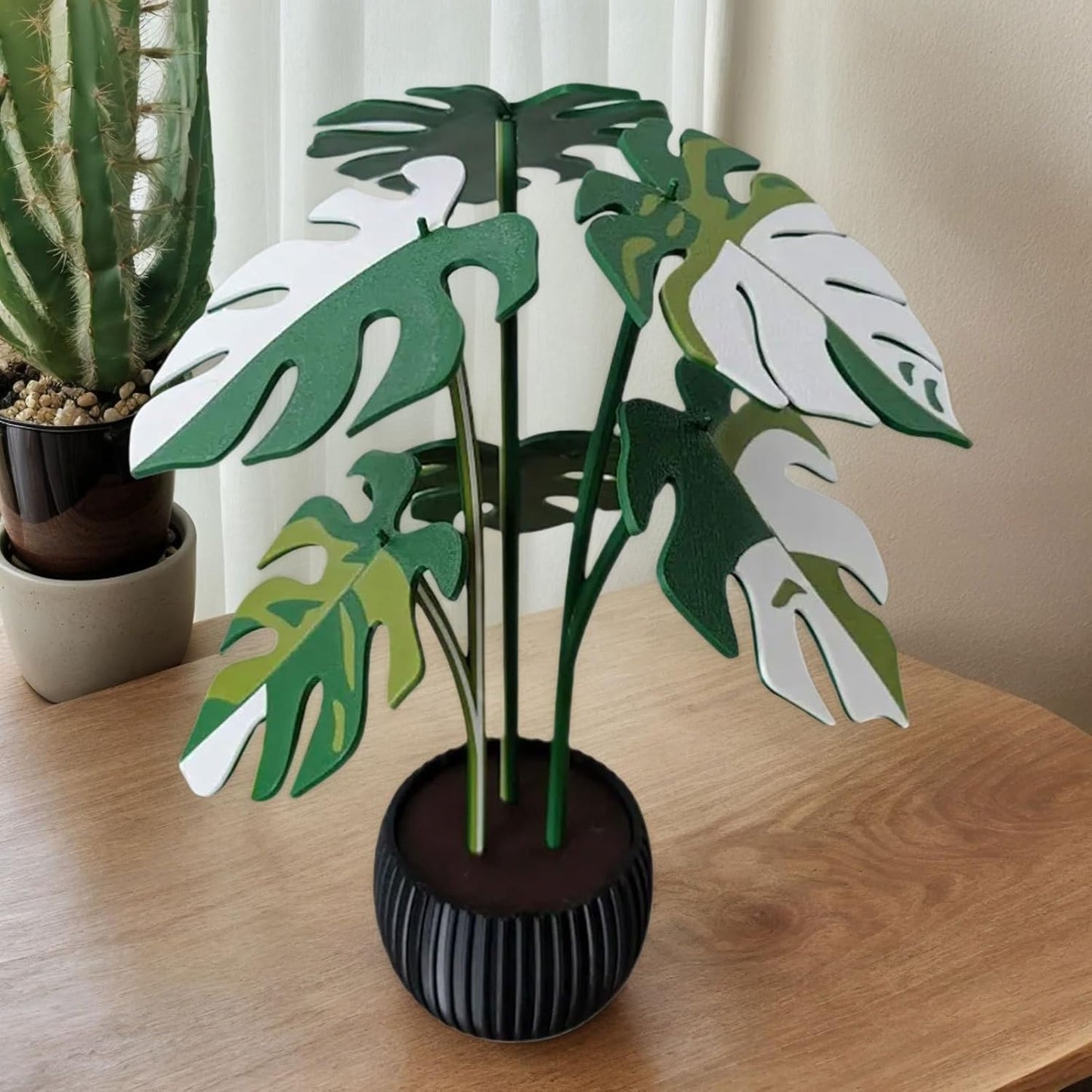 Untersetzer mit Kunstpflanze Monstera – Oberflächenschutz mit dekorativem Akzent