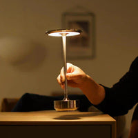 Kabellose LED-Tischlampe mit Dimmer – Warme Atmosphäre überall