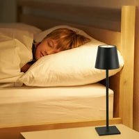 Kabellose LED-Tischlampe mit Touch-Dimmer – ohne Kabel, pure Atmosphäre