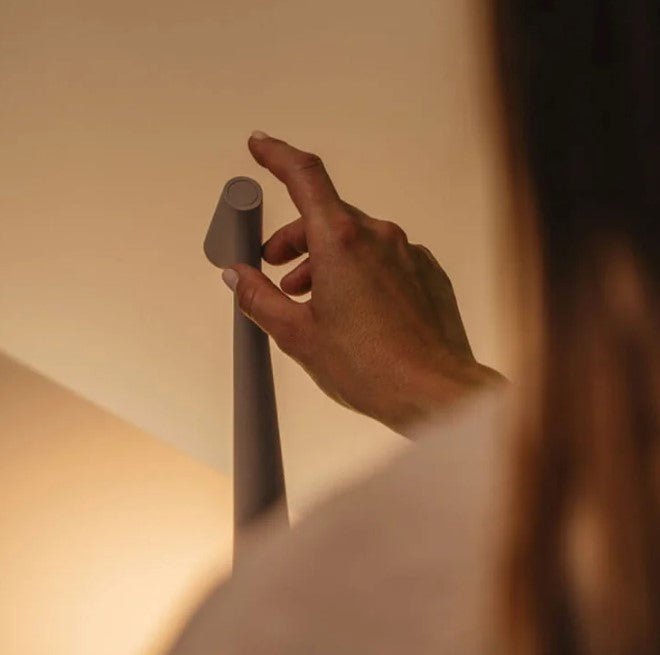 Kabellose LED-Tischlampe