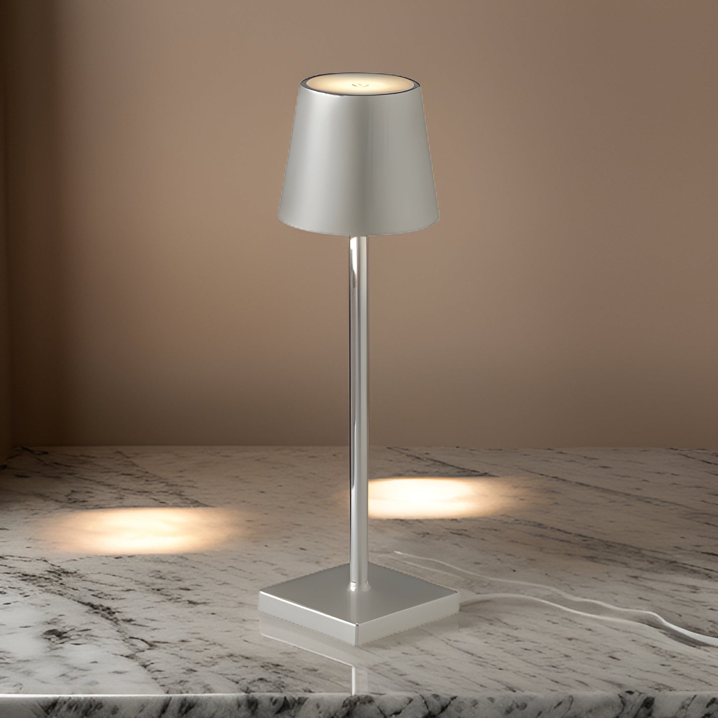 Nordia LED-Tischlampe