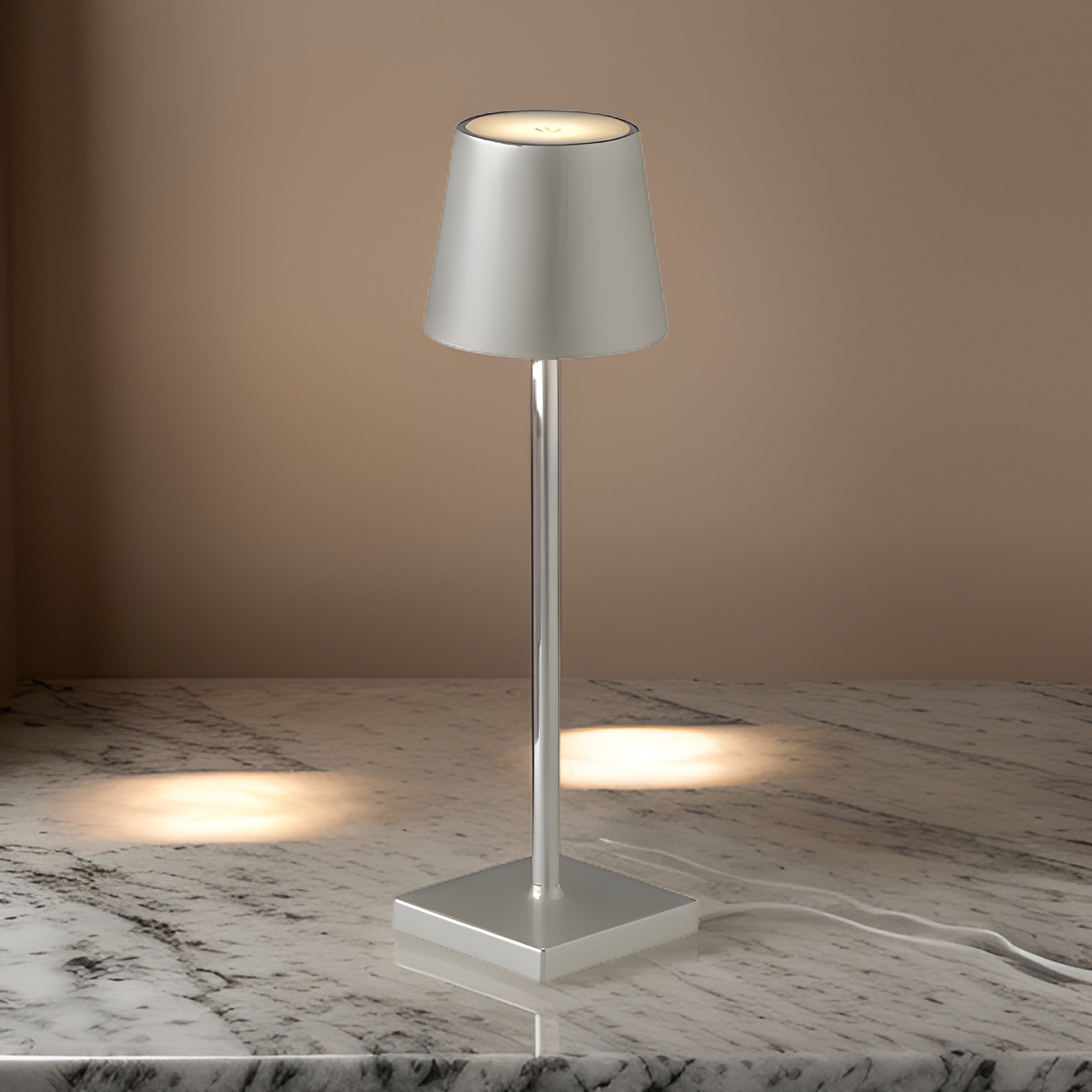 Nordia LED-Tischlampe
