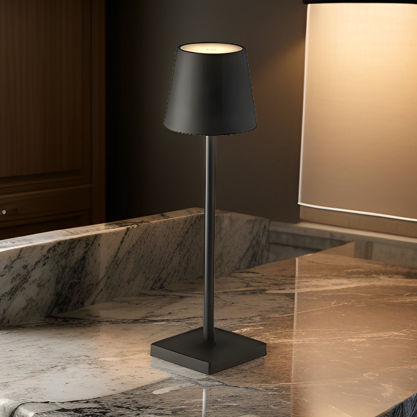 Nordia LED-Tischlampe