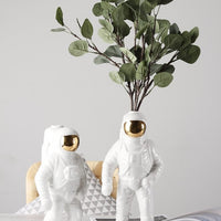 Astronauten-Blumenvase – Dekorative Figur mit integriertem Pflanzfach