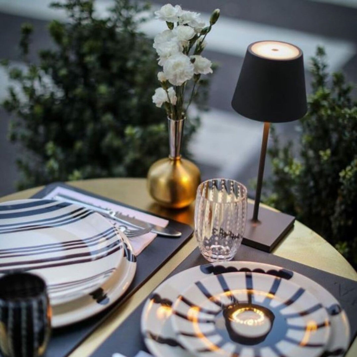 Kabellose LED-Tischlampe mit Touch-Dimmer – ohne Kabel, pure Atmosphäre