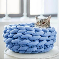 Gestrickter Tierkorb – gemütliches Nest für Katzen & Hunde