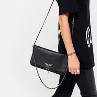 Gesteppte Clutch mit Kettentrageriemen – Elegant und vielseitig